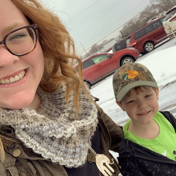 Meet your Posher, Mara - Picture 1 of 1